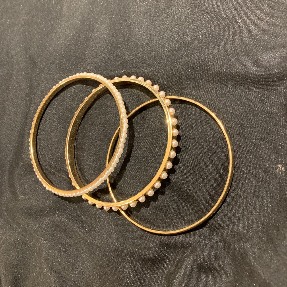 Bracelets - Picture 3 of 4